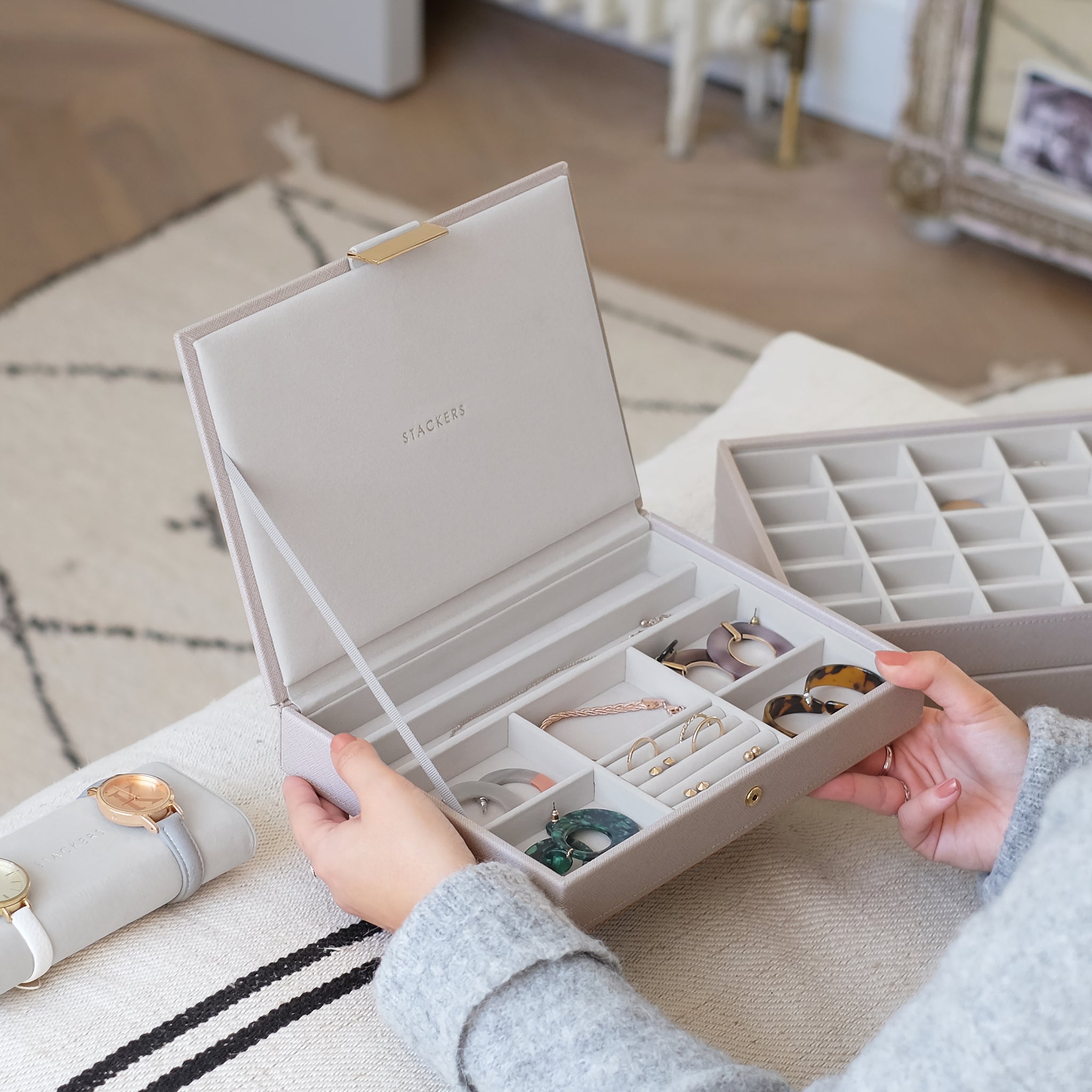 Stackers Taupe Classic Jewellery Box – STACKERS LONDON