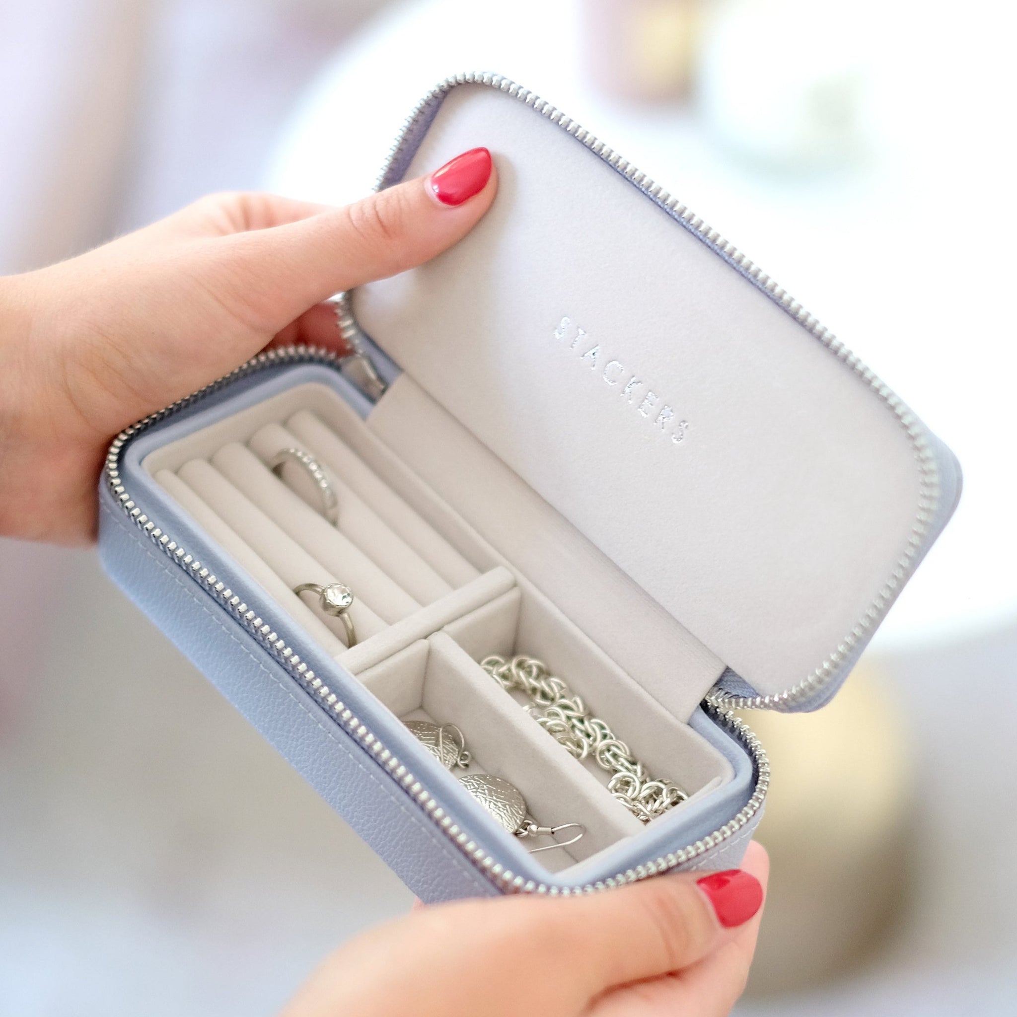 Stackers Taupe Medium Travel Jewellery Box – STACKERS LONDON