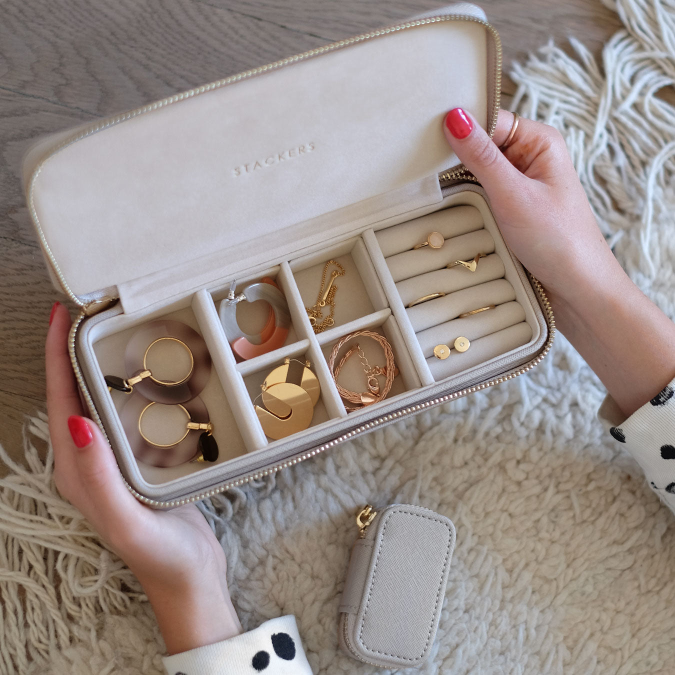 Stackers Taupe Large Travel Jewellery Box – STACKERS LONDON